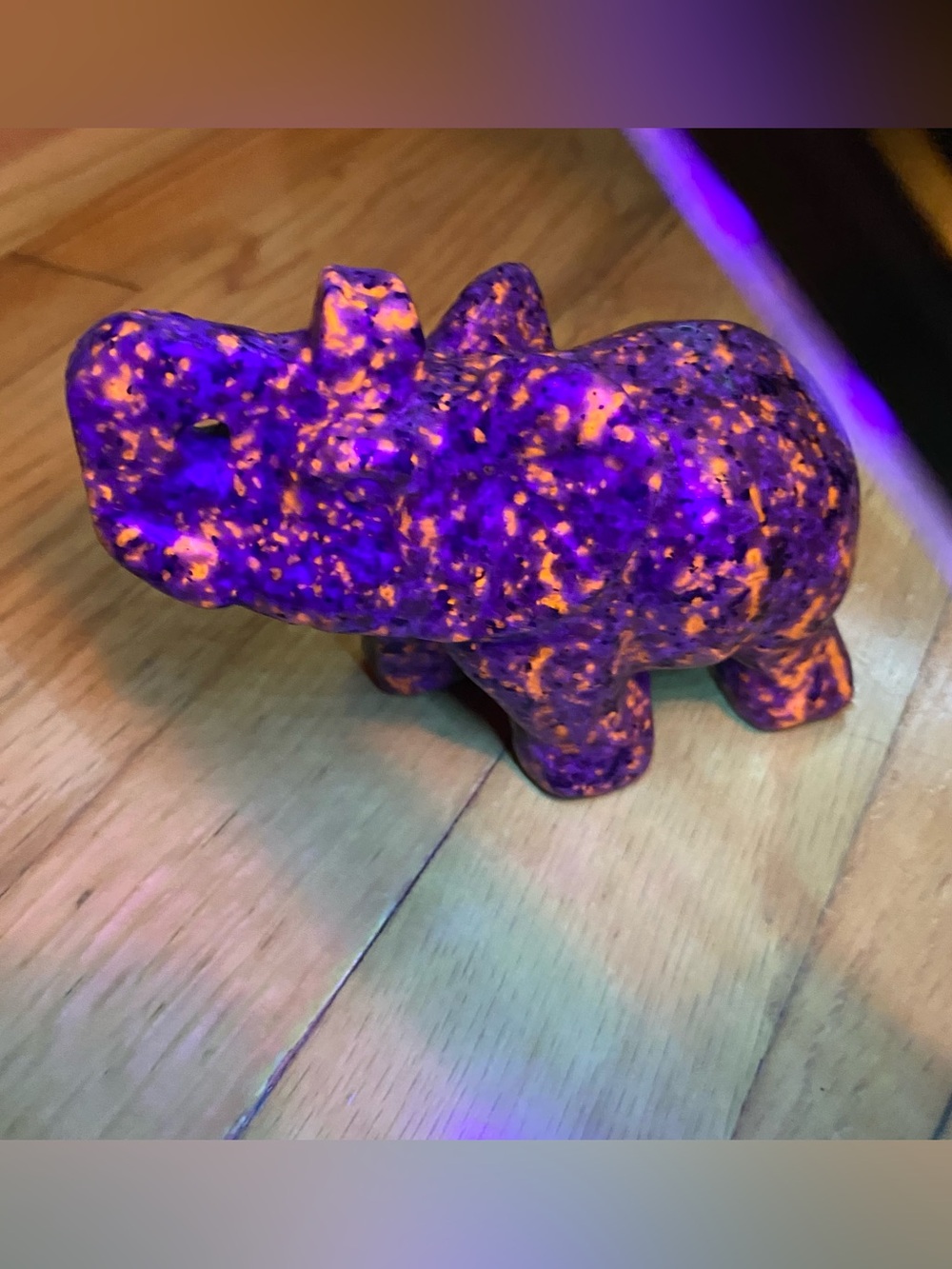 Highly UV Reactive Yooperlite Elephant Carving | Trunk Up = Good Luck | 1.13lbs